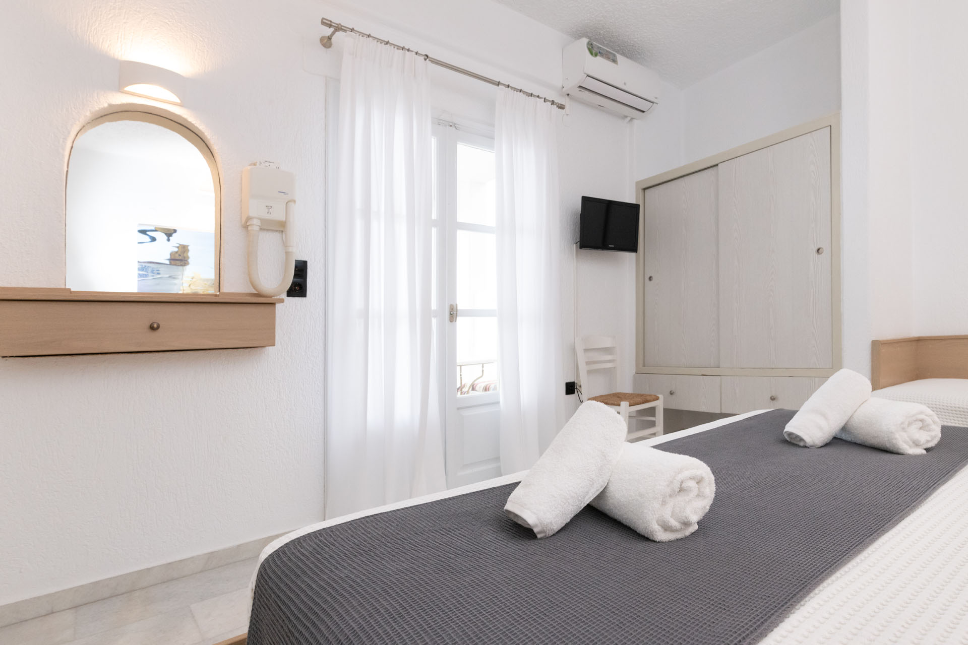 Paros Hotels